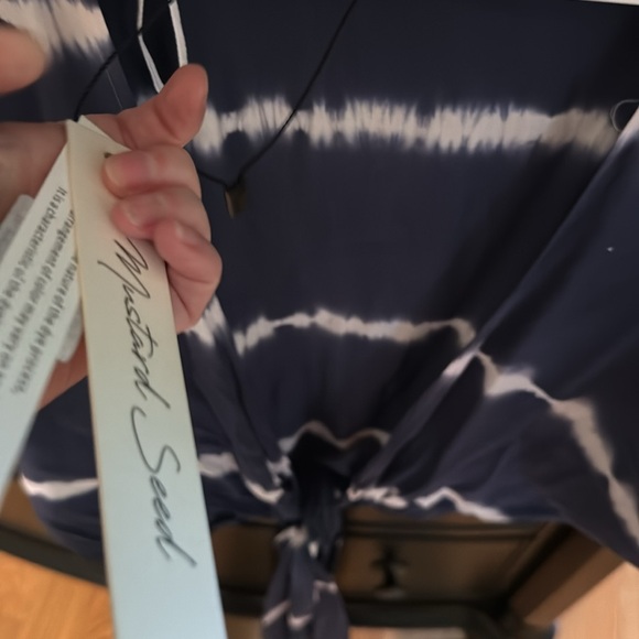 Mustard seed blue and white tie-dye shawl. Small. - Picture 3 of 4